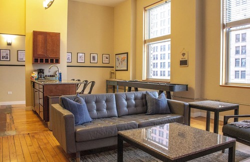 Lowertown Apartment | Historic Luxury 2-Bedroom, King bed,FREE Parking 4th floor