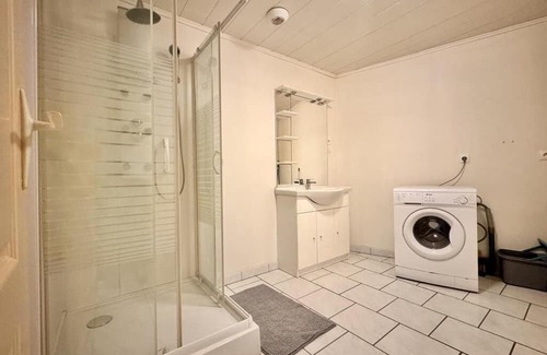 Gavrelle Apartment | Gavrelle logos