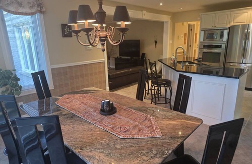 Kirkland House | Villa in Kirkland