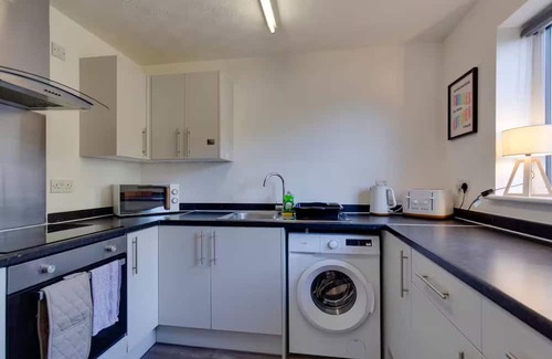 Cherry Hinton Apartment | Pass the Keys | Ground Floor Apartment with Free Parking