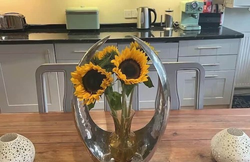 Marlborough House | 17th century Coach House - Pet & Family Friendly