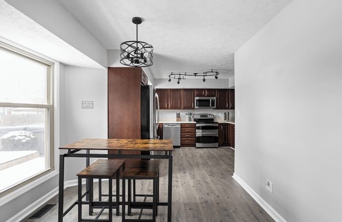 Greenwood House | Updated 4 BR Home, Pool, Hot Tub, Game Room