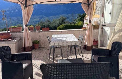 Coreno Ausonio House | Small paradise surrounded by greenery just a stone's throw from the sea