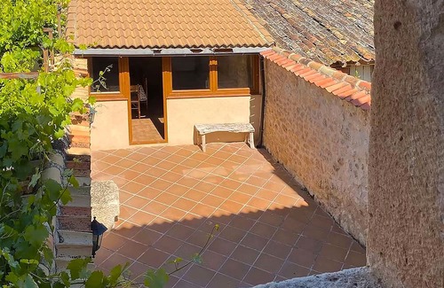 Penalba de San Esteban House | Country House 'La Marcela' with Mountain View, Private Terrace and Wi-Fi