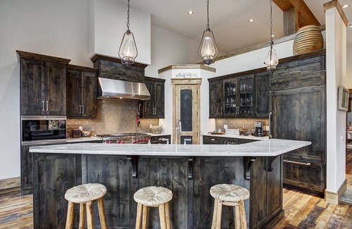 Peak 8 Villa | Breckenridge 101 - Four Bedroom Villa, Sleeps 12