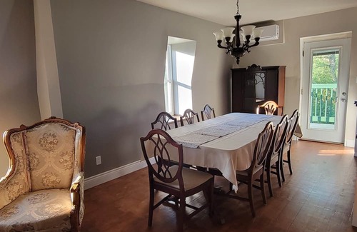 Waterville Apartment | Manoir Hunting 1869