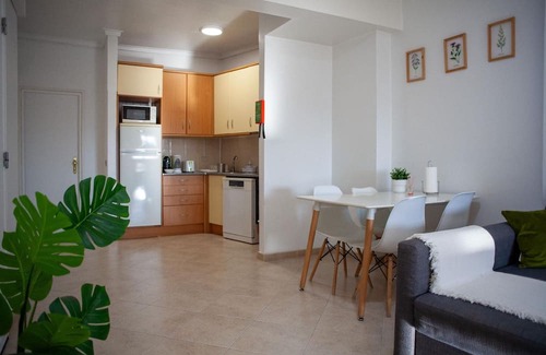 Cova da Piedade Apartment | Just4u Apartment 2 With AC Near Lisbon and Beach