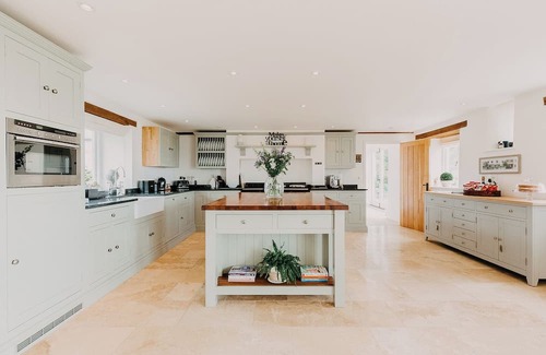 Whichford House | Cotswold Country Estate - stunning gardens and countryside views.