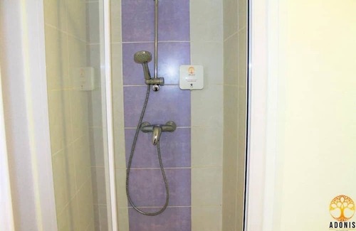 Grandcamp-Maisy Hotel | Pet-friendly Accommodation! Parking, Pool! Short Drive to Omaha Beach!