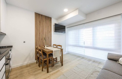 Colonia de la Prensa Apartment | Experience Madrid Like a Local - New Apartment