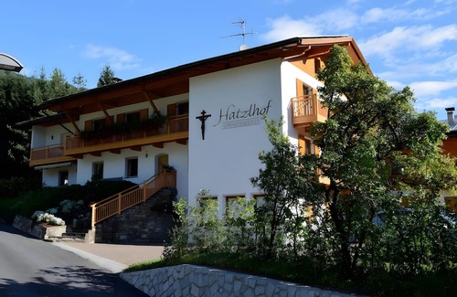 Vipiteno Apartment | Apartment 'Hatzlhof Nr 6' with Mountain View, Shared Terrace and Wi-Fi