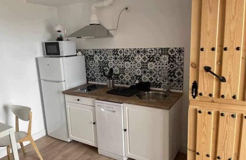 Navarredonda de Gredos Apartment | Land. Beautiful apartment. Villa de Gredos