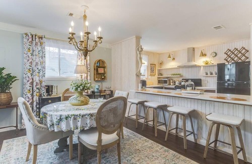 Biloxi Cottage | The Disco Mermaid, a newly renovated retro cottage in downtown Ocean Springs.