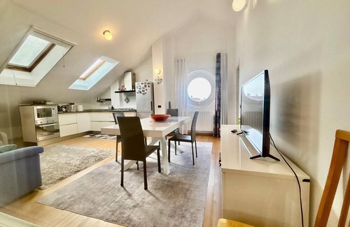 Binda Apartment | Romantic attic Navigli area - free garage near M2 subway