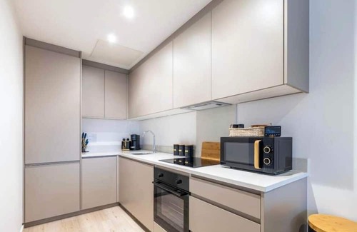 Central Milton Keynes Apartment | Entire rental unit in central Milton Keynes,