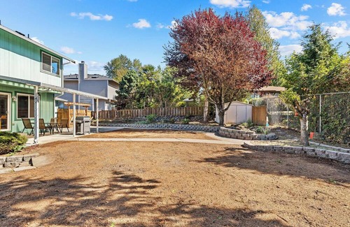 Kent House | Spacious 5-bedroom house in charming Kent with AC
