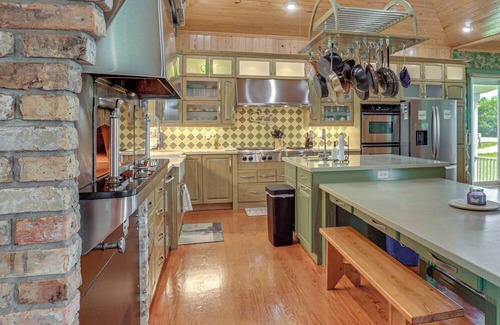 Okeechobee House | Private Hot Tub! Home < 1 Mi to Lake Okeechobee