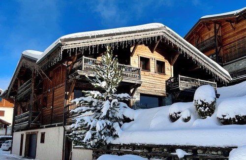 Les Gets Apartment | Chalet Virolet, Spa and fireplace, ideal for a family holiday in the mountains