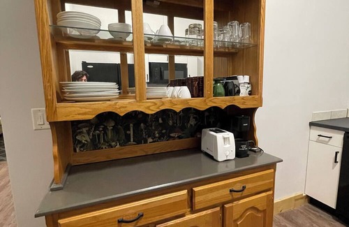 Mayville Apartment | Vintage Chic 1-bedroom apartment in Mayville near Horicon Marsh EAA