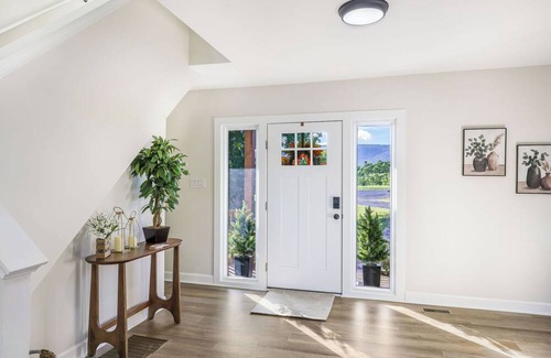 Toms Brook Other | hot tub, sauna, firepit, gym, EVcharger, game room, theatre,baby accommodations