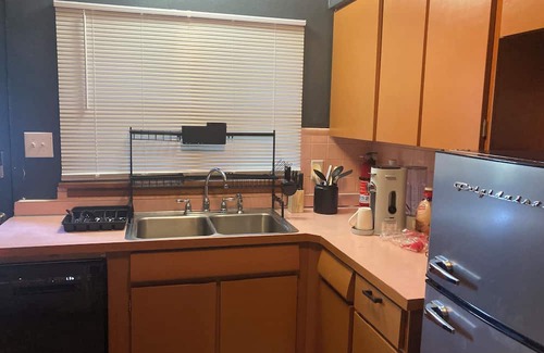 Glen Carbon House | Spacious 5-bedroom house in gorgeous Glen Carbon with AC