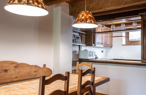 Gessa Ski Chalet | Casa Tarter in Gessa Town 10 pax