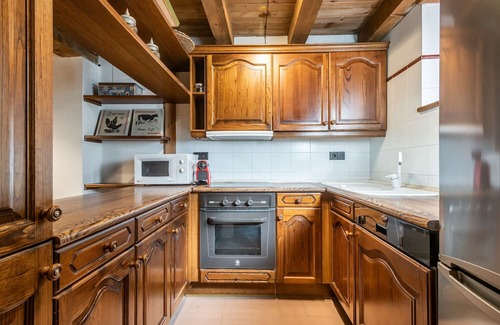 Gessa Ski Chalet | Casa Tarter in Gessa Town 10 pax