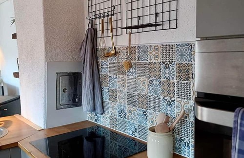 Kobern-Gondorf Apartment | Vacation apartment Hexenhäuschen - apartment/flat, shower and bath, WC, 1 bedroom