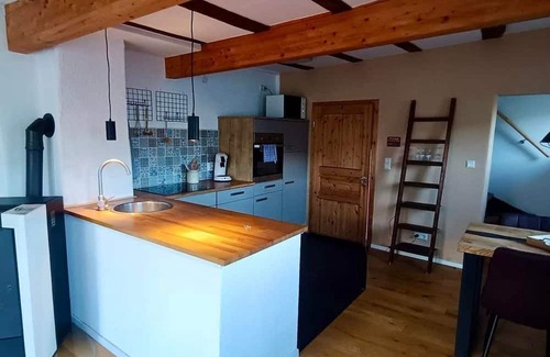 Kobern-Gondorf Apartment | Vacation apartment Hexenhäuschen - apartment/flat, shower and bath, WC, 1 bedroom