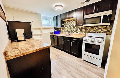 Winnipeg Apartment | Urban Nest in Beautiful St Boniface. Simple. Bright. Clean. Walkable. Amenities.