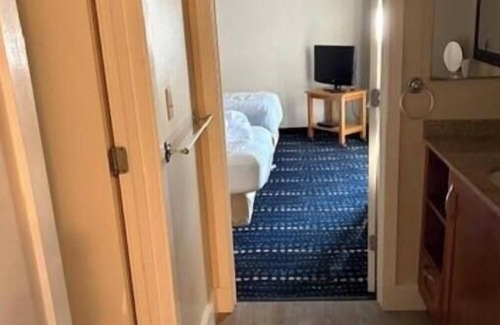 Glen Cove Resort | Two level 2BR Condo on Golf Course at Samoset Resort for Fourth of July 2026