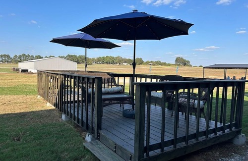 Slaughterville House | 3-bedroom townhome in charming Lexington with AC, fitness room