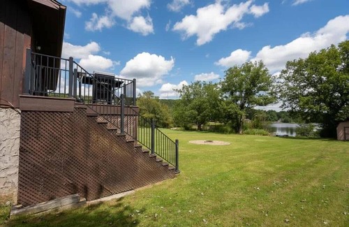 White Haven Cabin | Lake Front Pocono Cabin | Massive Yard & Hot Tub