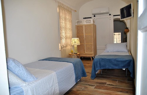 Gaeta Bed & Breakfast | Double Room with single beds Cajeta with private bathroom