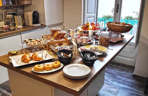 Gaeta Bed & Breakfast | Double Room with single beds Cajeta with private bathroom