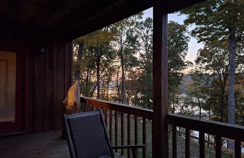 Cadiz Cabin | 4 bedroom lakefront retreat with breathtaking views