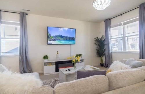 Acton House | Luxury Meets Comfort