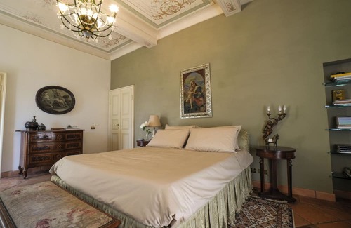 Castelvetro di Modena Bed & Breakfast | Villa Messori Spa, Romantic Retreat Among the Vineyards