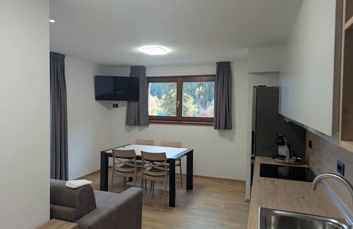 Isolaccia Apartment | Apartment '4' with Mountain View, Shared Garden and Wi-Fi