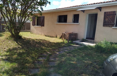 Gujan-Mestras House | Maison Dans Quartier Arboré. A 5 Minutes de la Plage et de la Gare