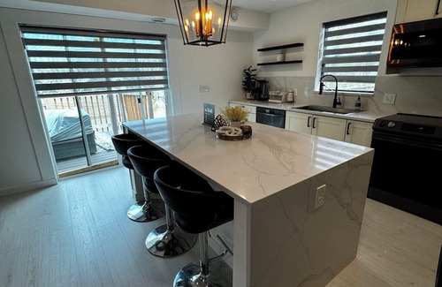 Powderhorn House | Modern house in heart of Minneapolis, All the amenities, No Clean Fee