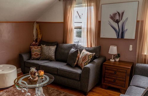 Downtown House | Cozy 1-bedroom house in Sheboygan walking distance to the lake and downtown.