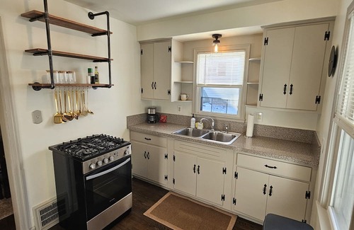 Warren House | Cozy home away from home,great for traveling professionals and short term guests