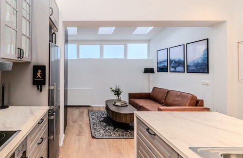 Vesturbær Apartment | Ranargata - Central One Bedroom Apartment