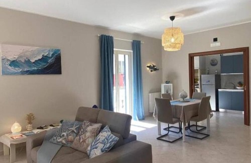 Giovinazzo Apartment | Apartment 'Aquamaris' with Sea View, Wi-Fi and Air Conditioning