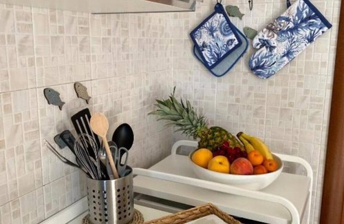 Giovinazzo Apartment | Apartment 'Aquamaris' with Sea View, Wi-Fi and Air Conditioning