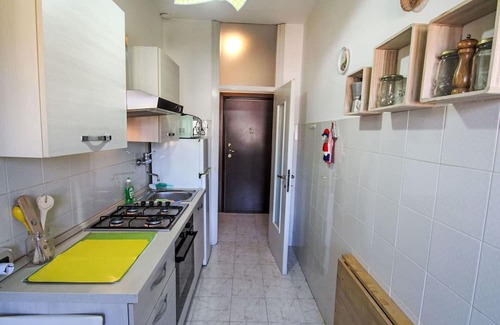 Luino Apartment | Cosy apartment for 3 guests with WIFI, TV and balcony