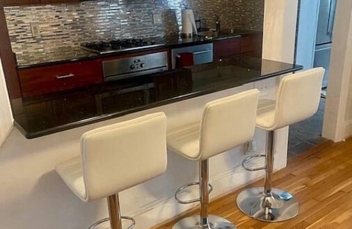 Brightwood Park House | SPACIOUS Rowhome conveniently located on main thoroughfare