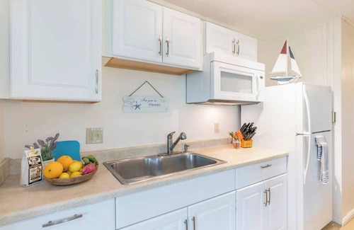 Ewa House | Oceanfront Stay w/AC, BBQ, Washer/Dryer & Kitchen