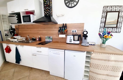 Castanet-Tolosan Cabin | Cosy, fully-equipped Tiny House - private garden